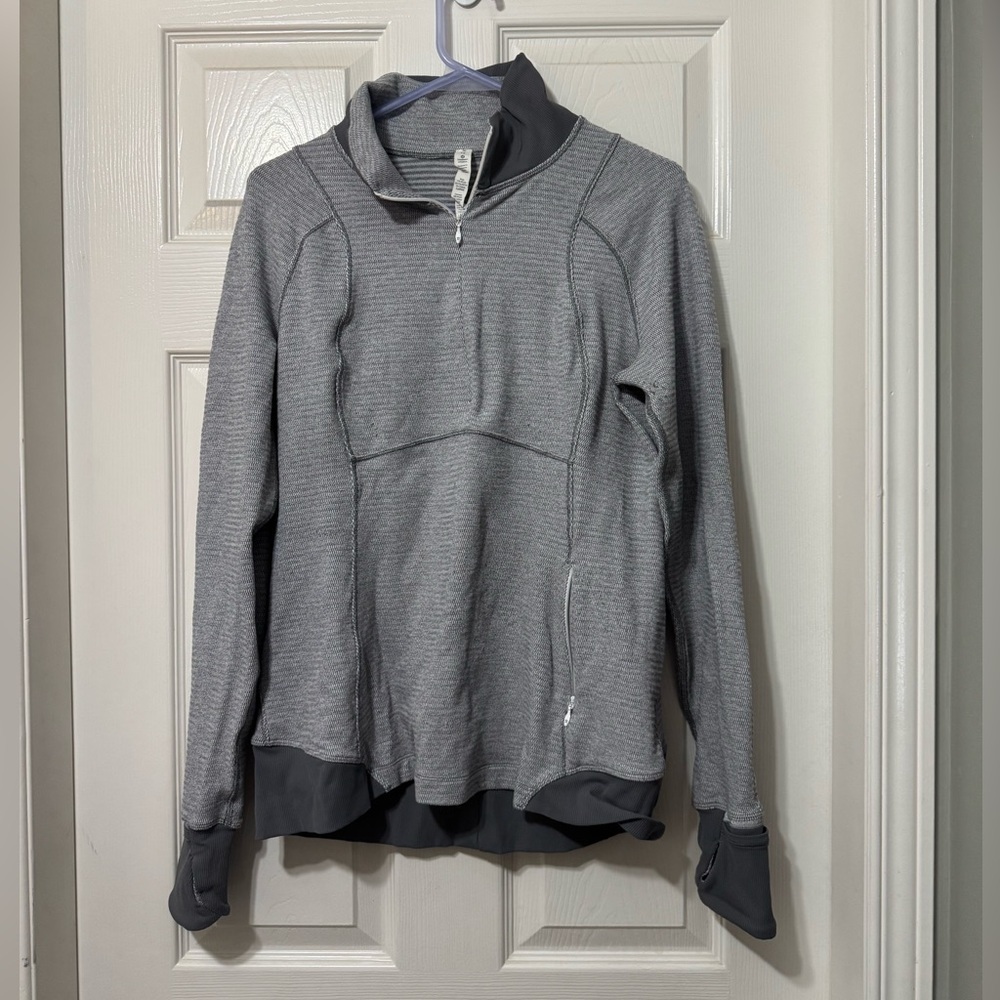 Lululemon runderful 1/2 zip size 12 vvvguc